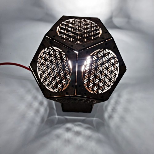 Drewniana lampa Kwiat Życia (pięciokątna)