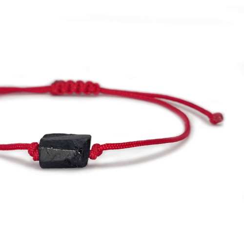 Bransoletka z czarnym turmalinem, czerwony sznurek - ochrona
